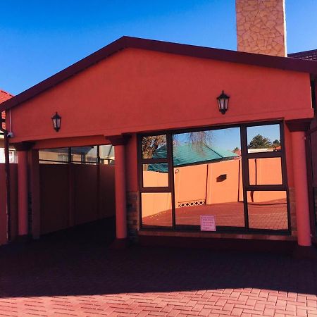 Forever Comfy Bed Bed & Breakfast Vanderbijlpark Eksteriør bilde