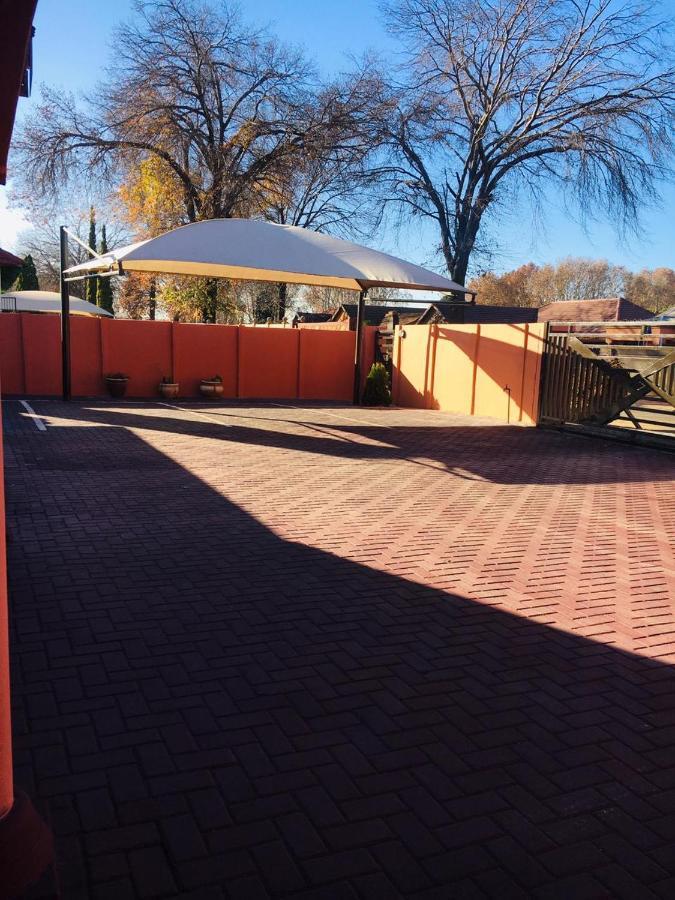 Forever Comfy Bed Bed & Breakfast Vanderbijlpark Eksteriør bilde